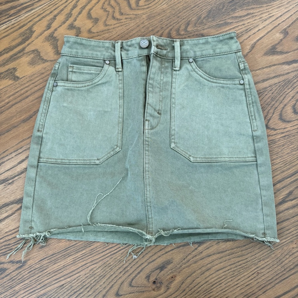 Unpublished denim skirt